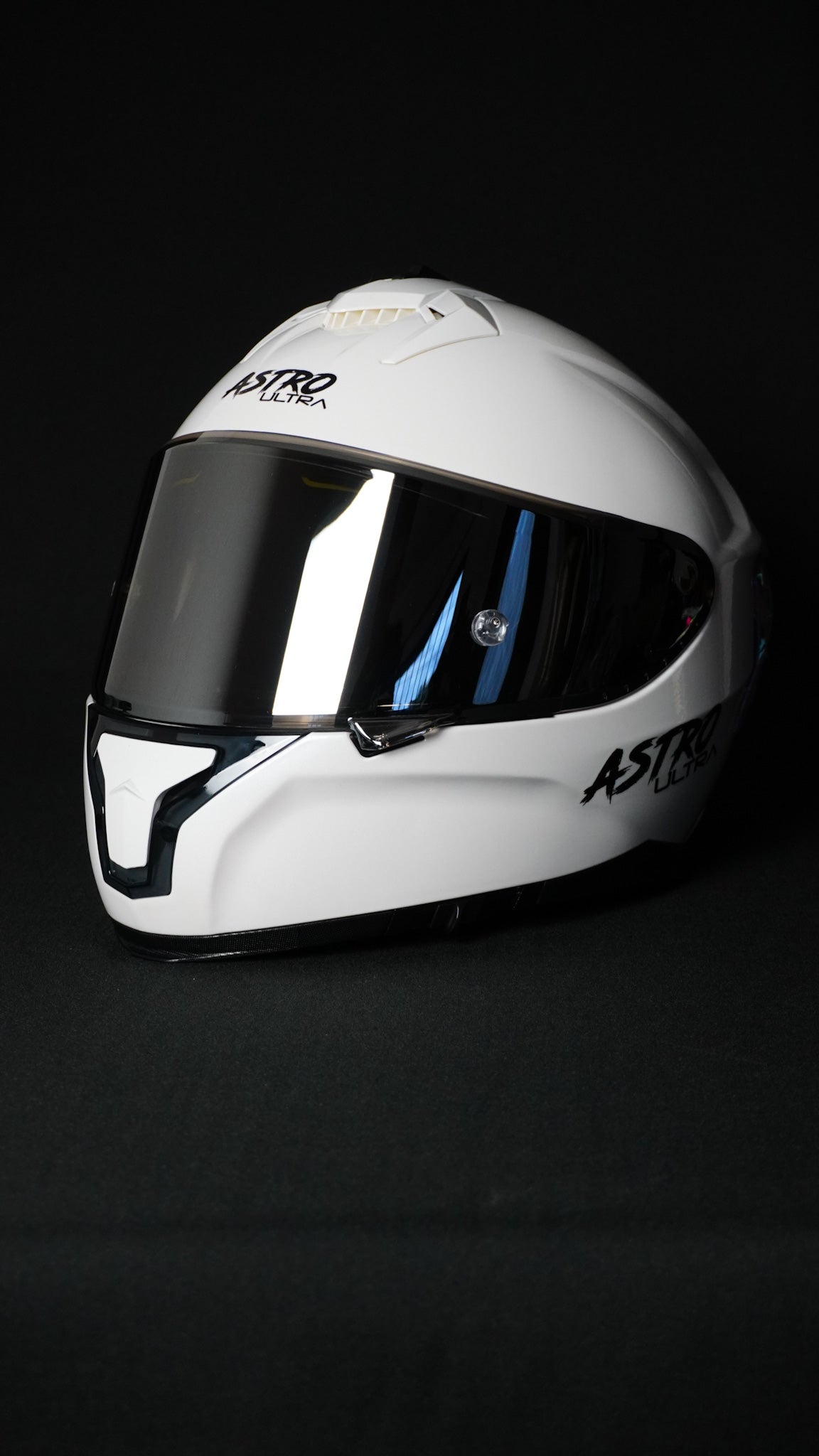 CASCO ¨ASTRO ULTRA¨BLANCO/ SPOILER ROSA TORNASOL