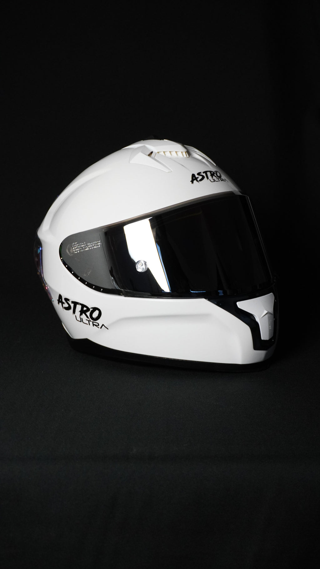 CASCO ¨ASTRO ULTRA¨BLANCO/ SPOILER ROSA TORNASOL
