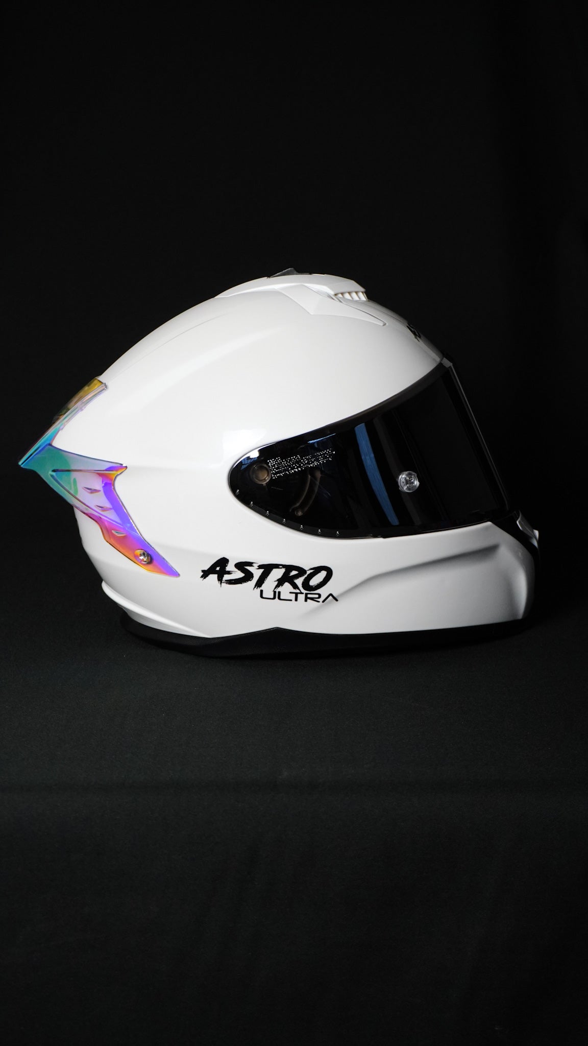 CASCO ¨ASTRO ULTRA¨BLANCO/ SPOILER ROSA TORNASOL
