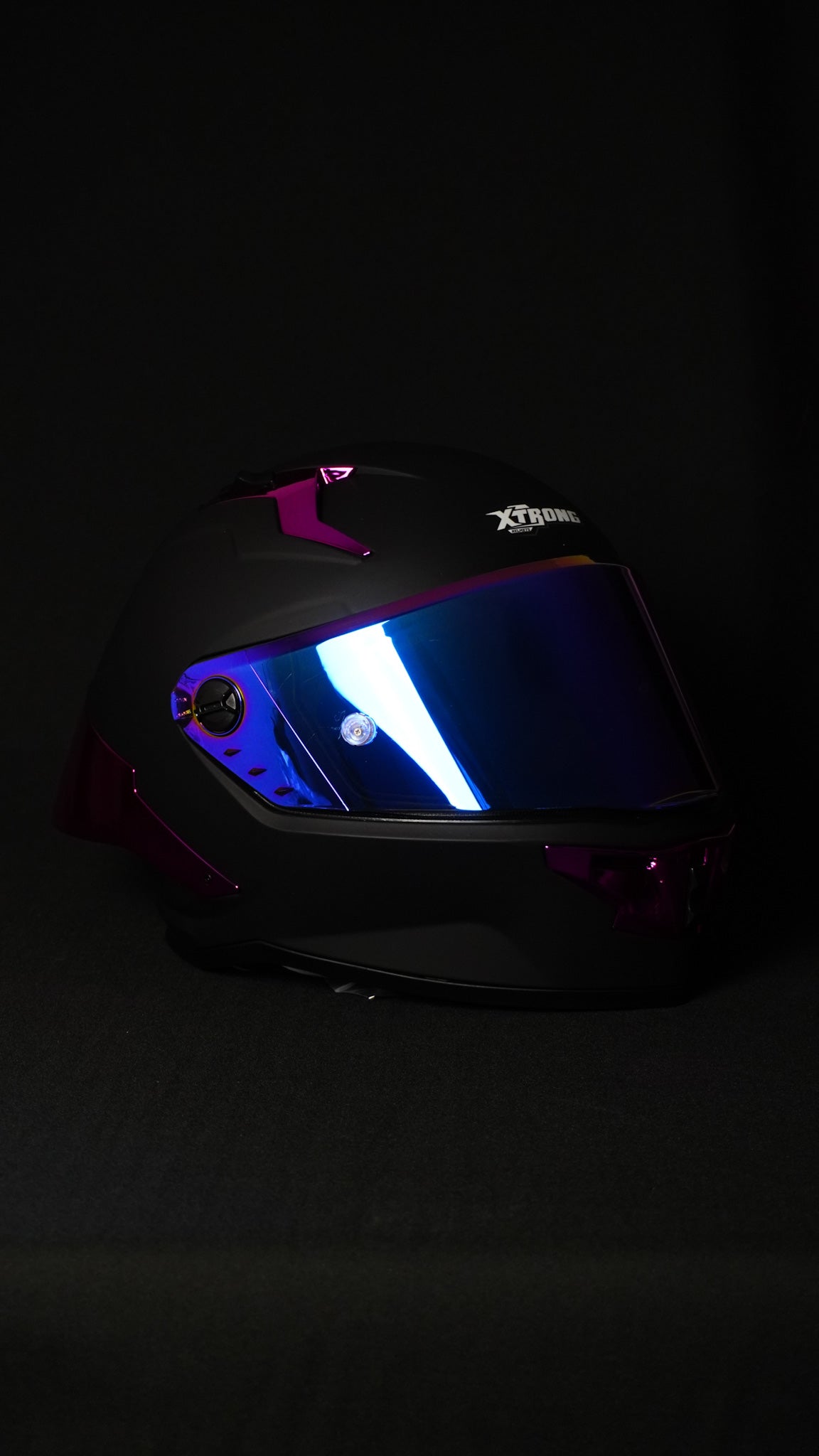 CASCO XTRONG ¨R1¨NEGRO/SPOILERS MORADOS
